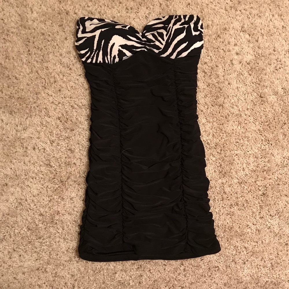 Leopard print rouged Bodycon dress